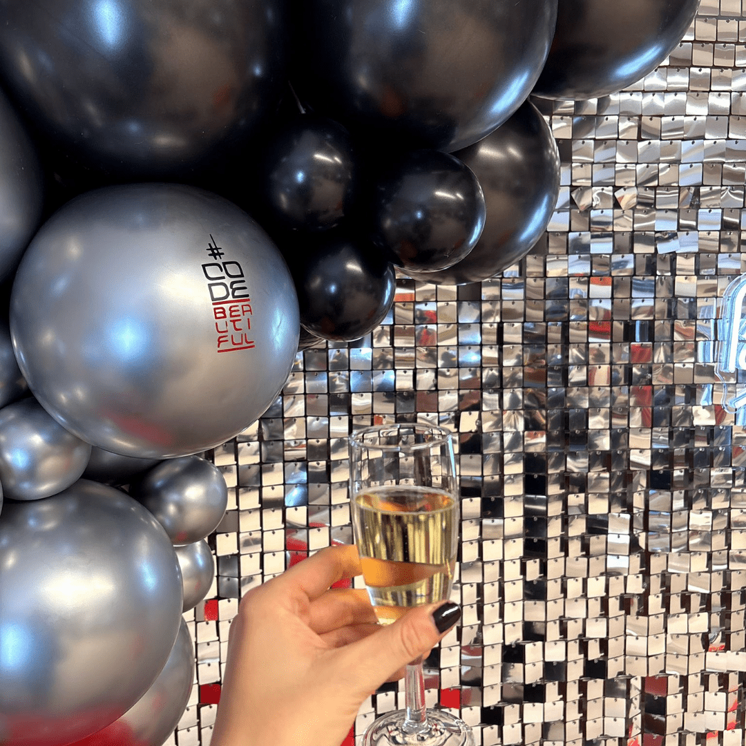 New Year's Eve Makeup: Looks That Last Until Midnight