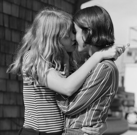 INTERNATIONAL KISSING DAY